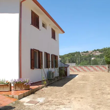 Lucia House Holiday home