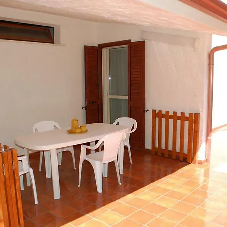 Lucia House בית נופש פורטו פינו