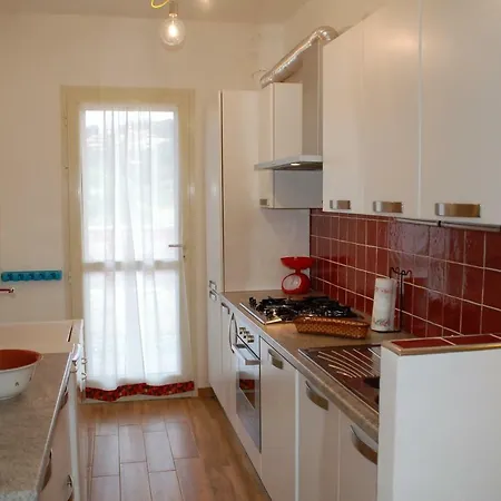 Lucia House בית נופש פורטו פינו