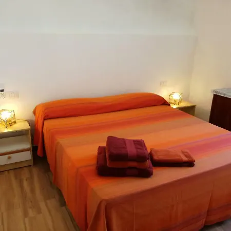 Lucia House בית נופש פורטו פינו